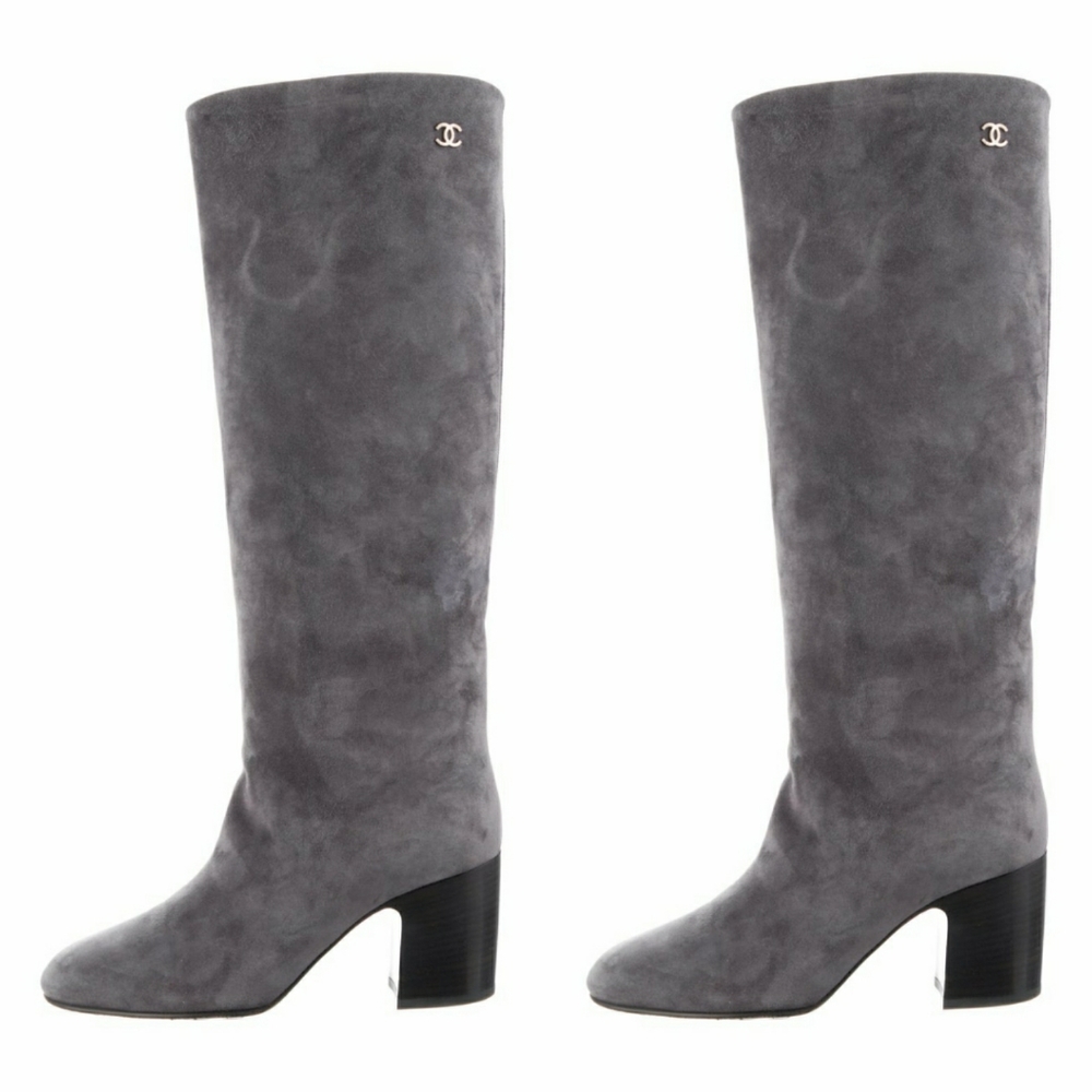 Chanel grey suede boots